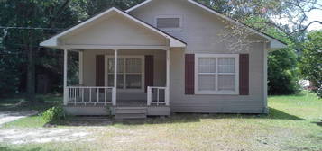 107 S  Division St, Deridder, LA 70634