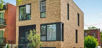 7126, Avenue Louis-Hébert, apt. 101
Montréal (Rosemont/La Petite-Patrie)