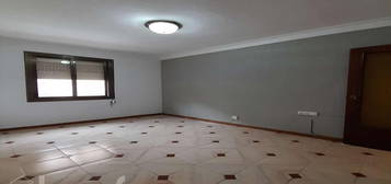 Piso en venta en Carrer de Vidal I Guasch, ., Les Roquetes