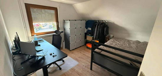 Ab 01.12. WG-Zimmer in Bad Cannstatt