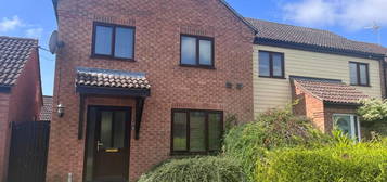 3 bedroom semi-detached house