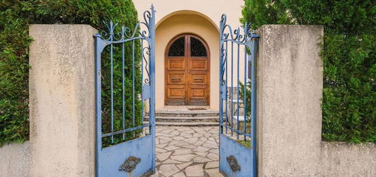 Maison de plain-pied  à vendre, 4 pièces, 3 chambres, 112 m²