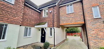 Terraced house to rent in High Street, North Weald CM16