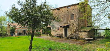 CASA INDIPENDENTE A MONTEFREDANE