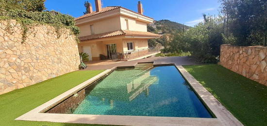 Casa o chalet en venta en Sant Fost de Campsentelles