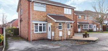 2 bedroom semi-detached house for sale