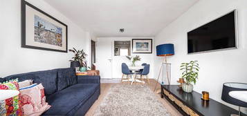 Flat for sale in Staffordshire Street, London SE15