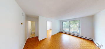 5713 Victoria Road, 5713 Victoria Rd, Halifax, NS B3H 2Y3