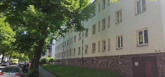 2-Zi. EG Wohnung mit Balkon in ruhiger Lage, barrierefrei, Treppenlift