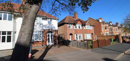 5 bedroom semi-detached house