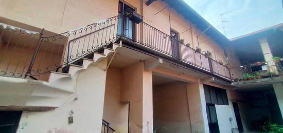 Casa indipendente in vendita in via Felice Piana s.n.c