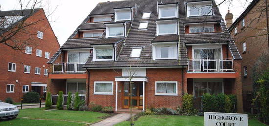 Flat to rent in Highgrove Court, 69 Park Road, Beckenham BR3