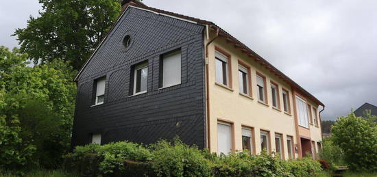 Wohnhaus mit vielen Möglichkeiten in Bad Laasphe - Stadt