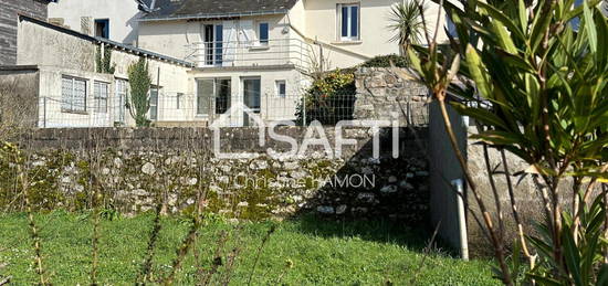 Maison avec combles aménageables, garage, jardin