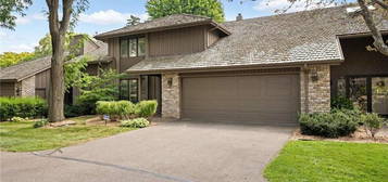 1775 Lexington Ave S Apt 17, Lilydale, MN 55118