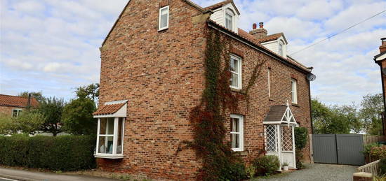 Detached house to rent in Main Street, Bubwith, Selby YO8