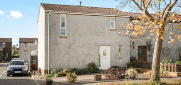 2 bed semi-detached house for sale