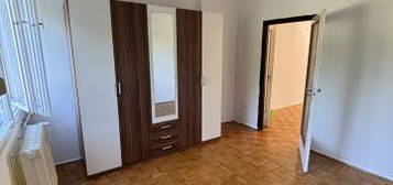 Kiadó erkélyes lakás a Cseri lakótelepen!