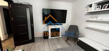 Vanzare Apartament cu 3 camere, zona Drumul Taberei, Raul Doamnei