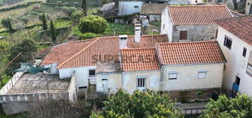 Casa de aldeia T3 em Valença do Douro de 50,00 m²