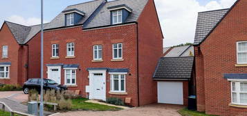 4 bedroom semi-detached house for sale