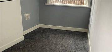 Flat to rent in Hallam Road, Nelson BB9