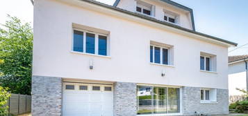 Maison à vendre, 6 pièces, 5 chambres, 241 m²