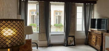 Beaune, intra muros, beaucoup de charme, appartement  type 2 de