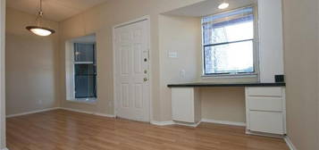 2818 Nueces St Apt 214, Austin, TX 78705