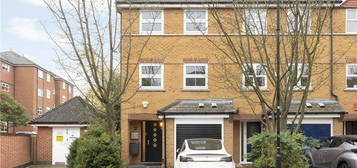 5 bed end terrace house for sale