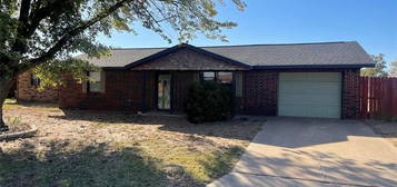 2308 Seth St, Weatherford, OK 73096