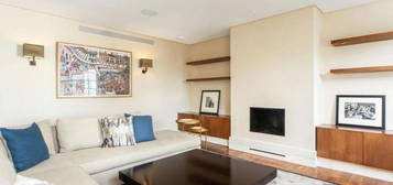 Flat to rent in Dunraven Street, Mayfair, London W1K