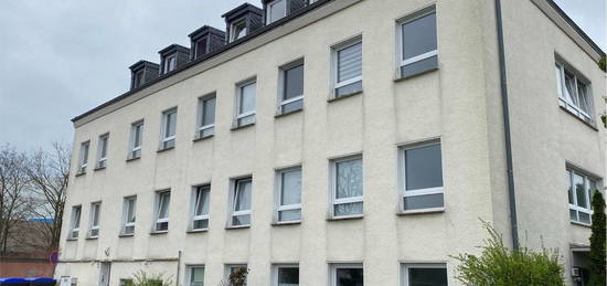 Mehrfamilienhaus mit 10 Wohnungen und 10 Garagen in Krefeld-Linn