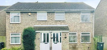 3 bedroom semi-detached house to rent