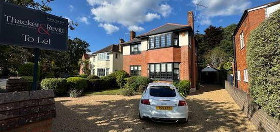 3 bedroom detached house