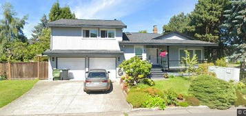8951 Craigflower Gate, Richmond, BC V7C 4W5
