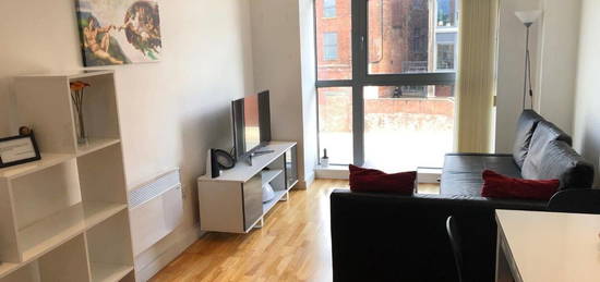 Flat to rent in Roberts Wharf, East Street, Leeds LS9