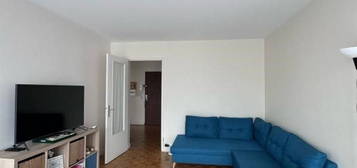 Appartement  à louer, 4 pièces, 2 chambres, 80 m²