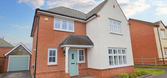 4 bedroom detached house