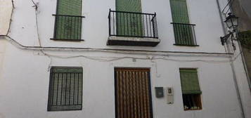 Casa en calle Encrucijada en Lecrín