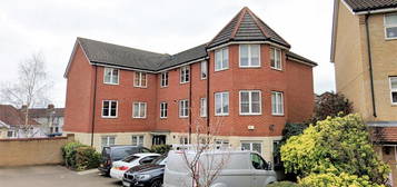 Flat to rent in Sherman Gardens, Chadwell Heath RM6