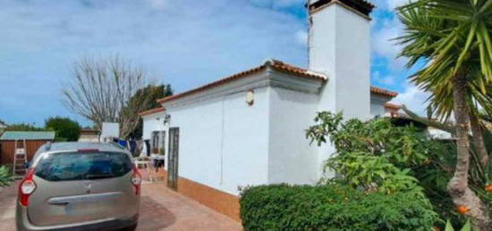 SE VENDE CHALET(GRAN OCASION)