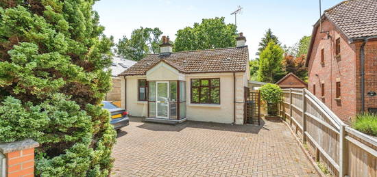 2 bed detached bungalow for sale