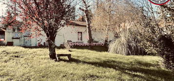 Maison familiale de 3/4 chambres avec grand Jardin