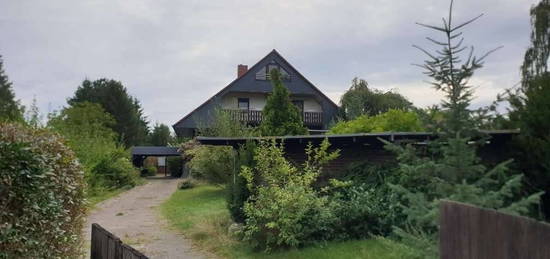 Wohnen im Grünen! Erdgeschoss-Wohnung mit Keller im Zweifamilienhaus zur Miete in Beetzsee