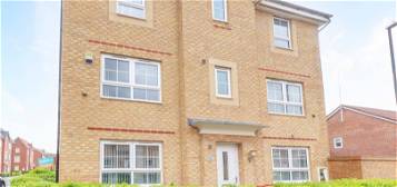 Detached house to rent in Chaffinch Road, Coventry CV4
