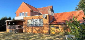 Geräumiges Haus mit 2 Wohnbereichen in idyllischer Lage