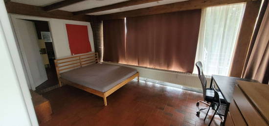 Stilvolle 5-Zimmer-Penthouse-Wohnung mit Balkon und EBK in Heidelberg