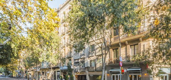 Alquiler de Piso en calle del Consell de Cent, 254