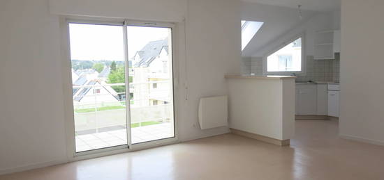 LUMINEUX APPARTEMENT 2 PIECES IDEALEMENT SITUE DANS LANNION